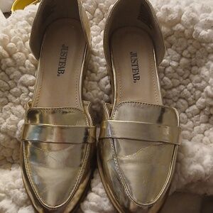 JustFab Gold Metallic Jordanna Loafer Flats Almond Toe 6.5 Cut Out Side Design